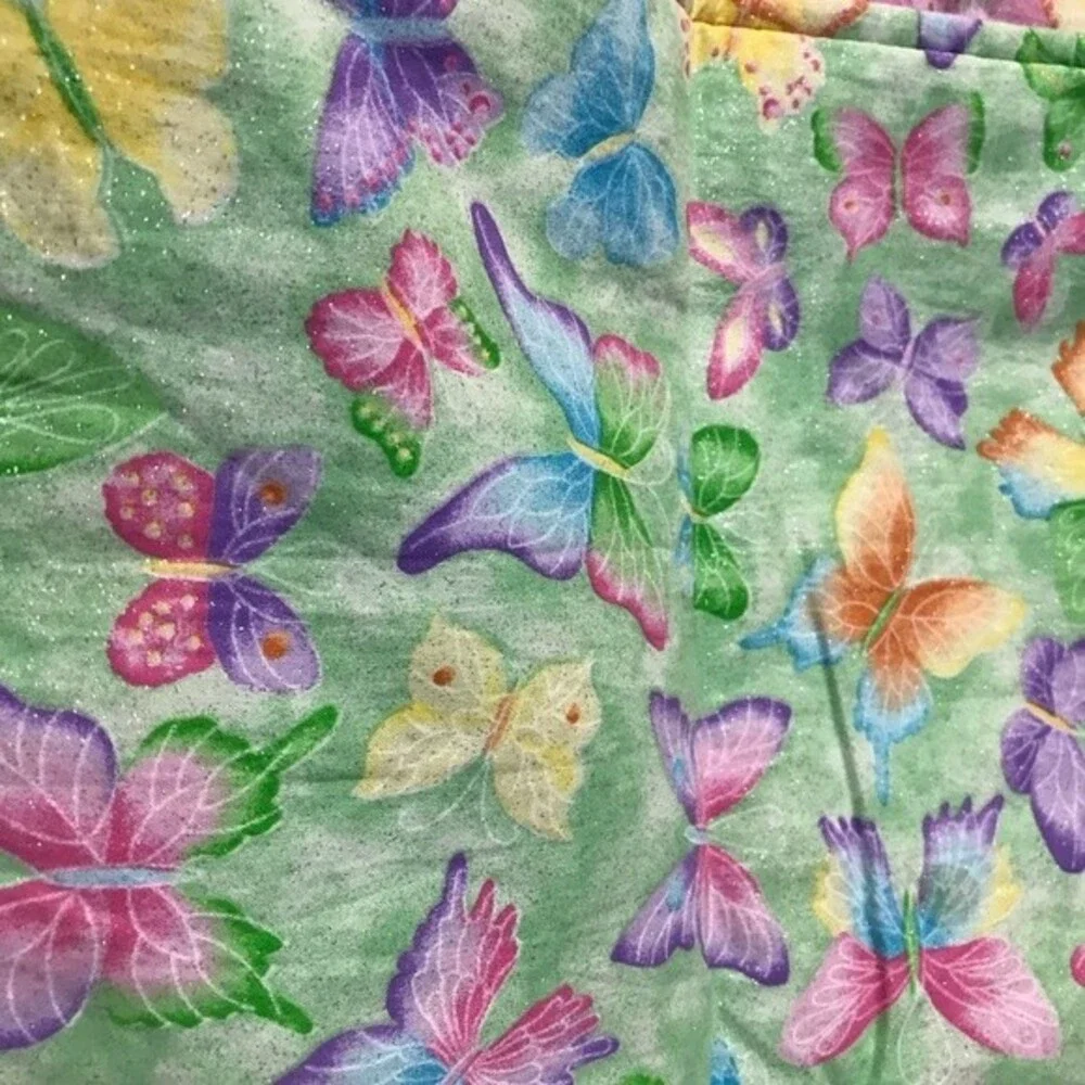 Quillow quilt/pillow butterfly’s purple pink and green‎